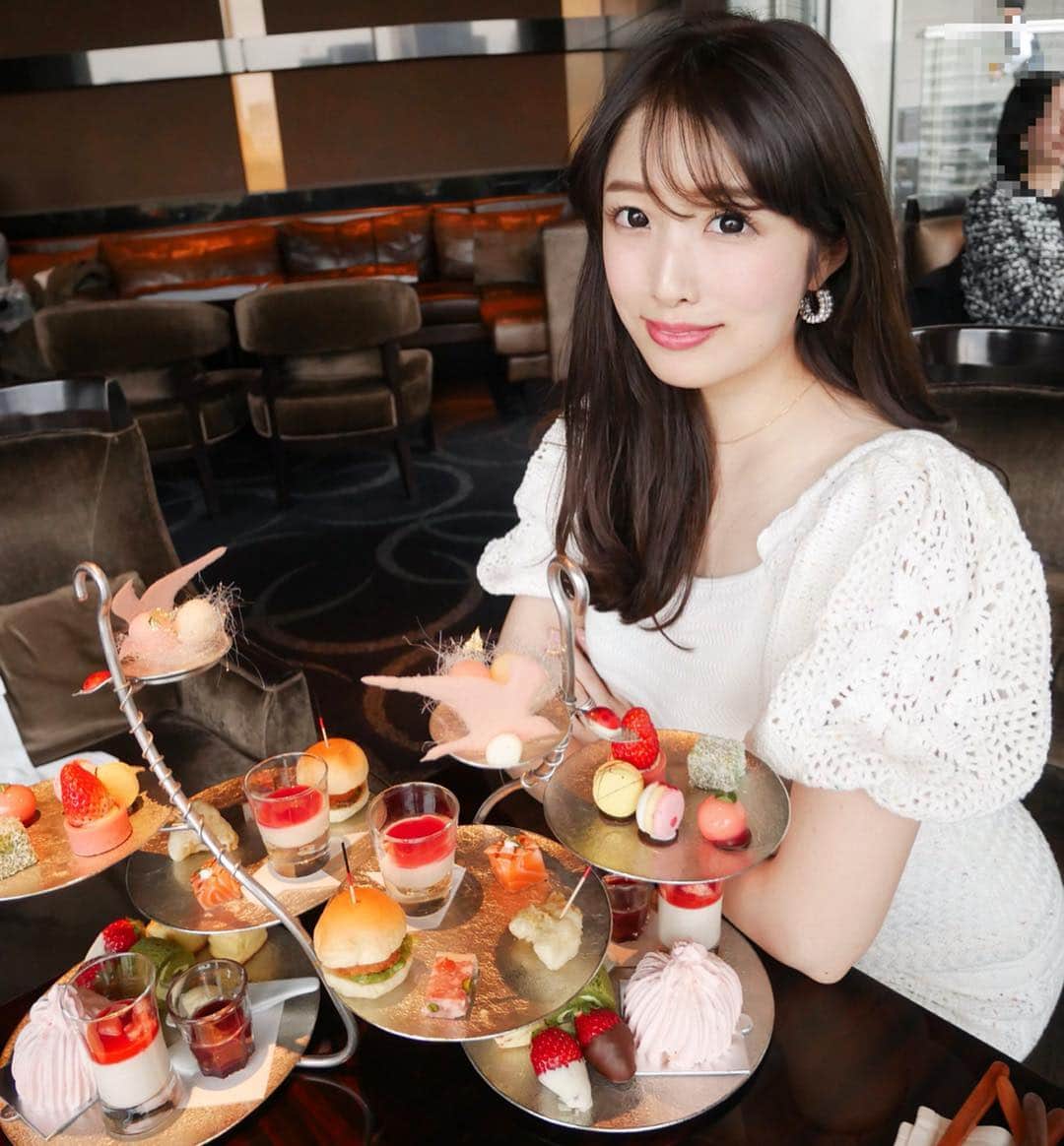 越馬千春のグルメインスタ