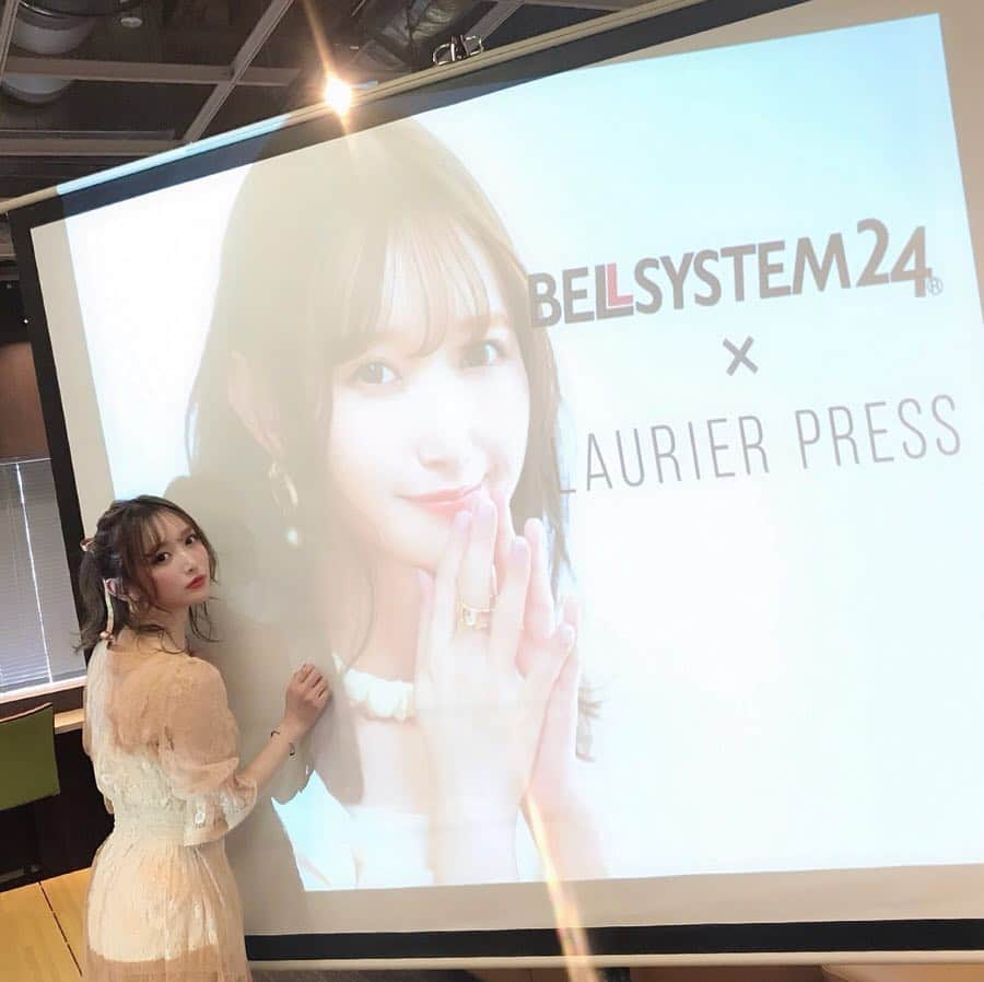 菅野結以さんのインスタグラム写真 - (菅野結以Instagram)「BELLSYSTEM24 × LAURIER PRESS﻿ コラボイベント登壇しました🌷﻿ ﻿ トークテーマはお仕事について﻿ 泣きだす子がおおくて、﻿ このイベントできてよかったなあと﻿ お悩み相談室な回、またやりたい﻿ ﻿ 衣装のレースワンピは #honeysalon﻿ 髪はひさびさゆるポニテ🍡﻿ #laurierpress #bellsystem24 #event #hair #ootd #outfit #ponytail」3月30日 19時48分 - yui_kanno