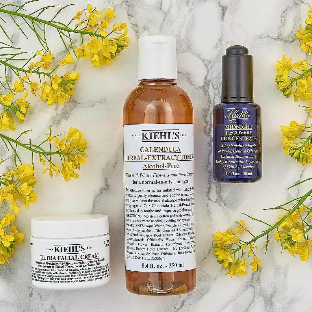 キールズ Kiehl's Japanさんのインスタグラム写真 - (キールズ Kiehl's JapanInstagram)「新生活のスタートと共に新しいスキンケアを始めてみてはいかが⁉️ キールズ製品の中でも､｢世界中で愛され続けるスキンケア3製品(化粧水・夜用美容オイル・保湿クリーム)｣でトラブルが起きにくい健康的な素肌を目指して✨  @kiehlsjp #キールズ #ヘルシースキン #新クリームUFC #うるおうふっくら肌 #クリームUFC #保湿 #乾燥 #保湿クリーム #スキンケア #天然由来成分 #アポセカリー #化粧水 #乾燥 #保湿 #肌荒れ #毛穴 #ウルトラフェイシャルクリーム #カレンデュラトナー #ミッドナイトボタニカルコンセントレート #夜用美容液 #ニューヨーク発 #ニューヨーク #Kiehls #Skincare #NewYork #UltraFacialCream #calendulatoner」3月30日 19時54分 - kiehlsjp