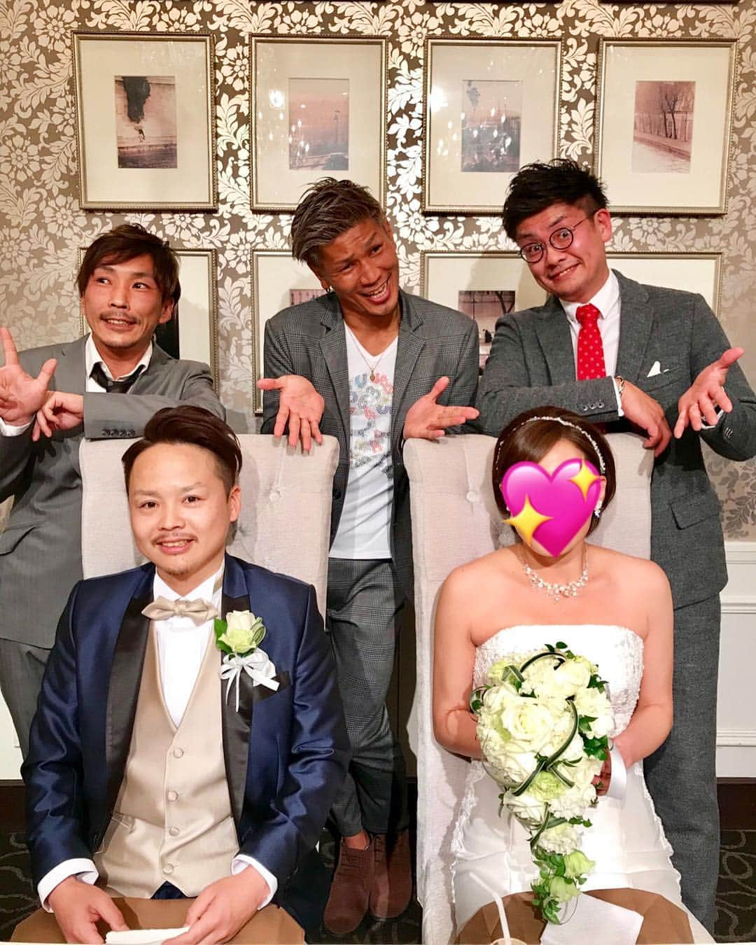 城戸康裕さんのインスタグラム写真 - (城戸康裕Instagram)「今日は友達の結婚式💒✨ ・ 18歳の時に一緒のパチ屋でバイトしてた時から、ずっと仲良いメンバー😄 ・ めでたいめでたい🎉 ・ #俺黒すぎ笑 #加工したらうまく顔ハマった笑 @diviner_official #wedding」3月30日 19時58分 - yasuhiro.kido