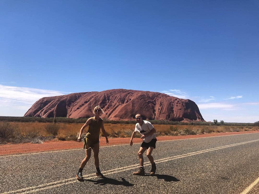 ジェナ・マクドゥーガルさんのインスタグラム写真 - (ジェナ・マクドゥーガルInstagram)「Post-“oh what a feeling”-jump (& Uluru)」3月30日 19時57分 - hevenshe