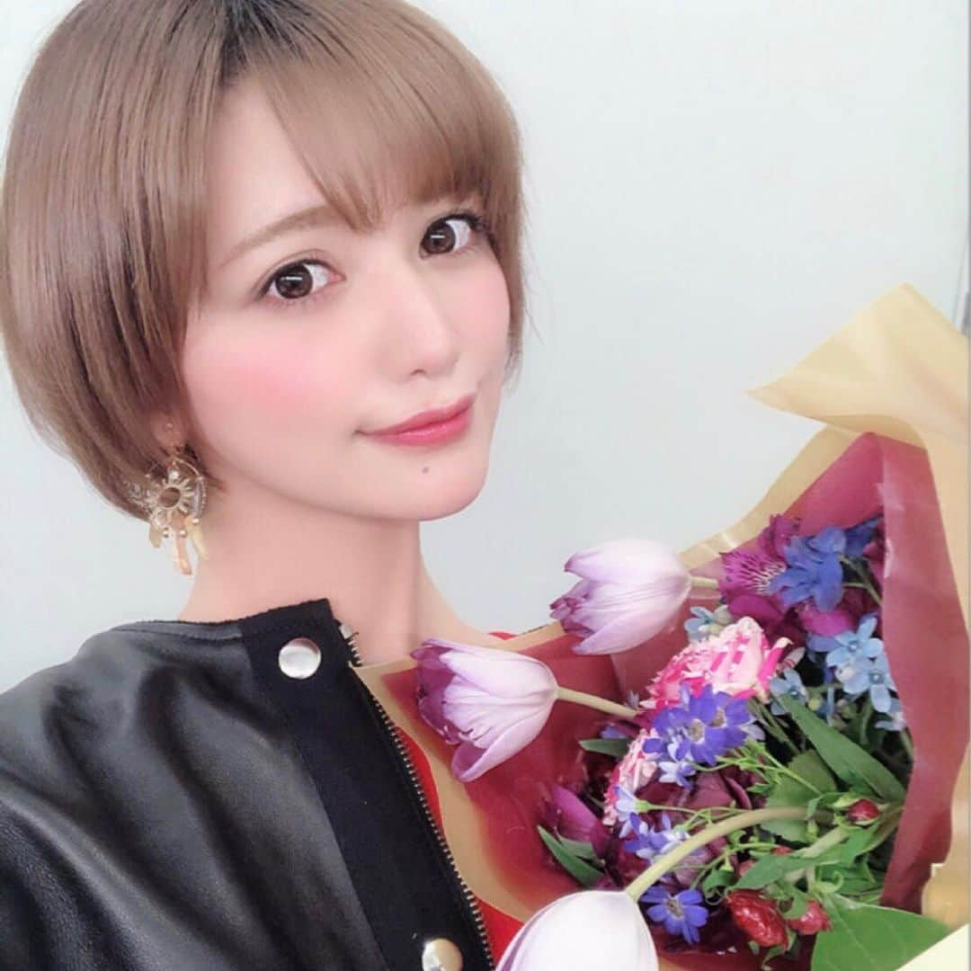 non-noさんのインスタグラム写真 - (non-noInstagram)「先日3月28日は、佐藤エリちゃんのお誕生日でした❣️ノンノモデルとしてはもちろん、バラエティなどテレビでも活躍するエリちゃん😍今後の活躍も楽しみにしています☺️✨ #nonno #nonno_magazine #佐藤エリ #happybirthday #ショートヘア美人」3月30日 20時15分 - nonno_magazine