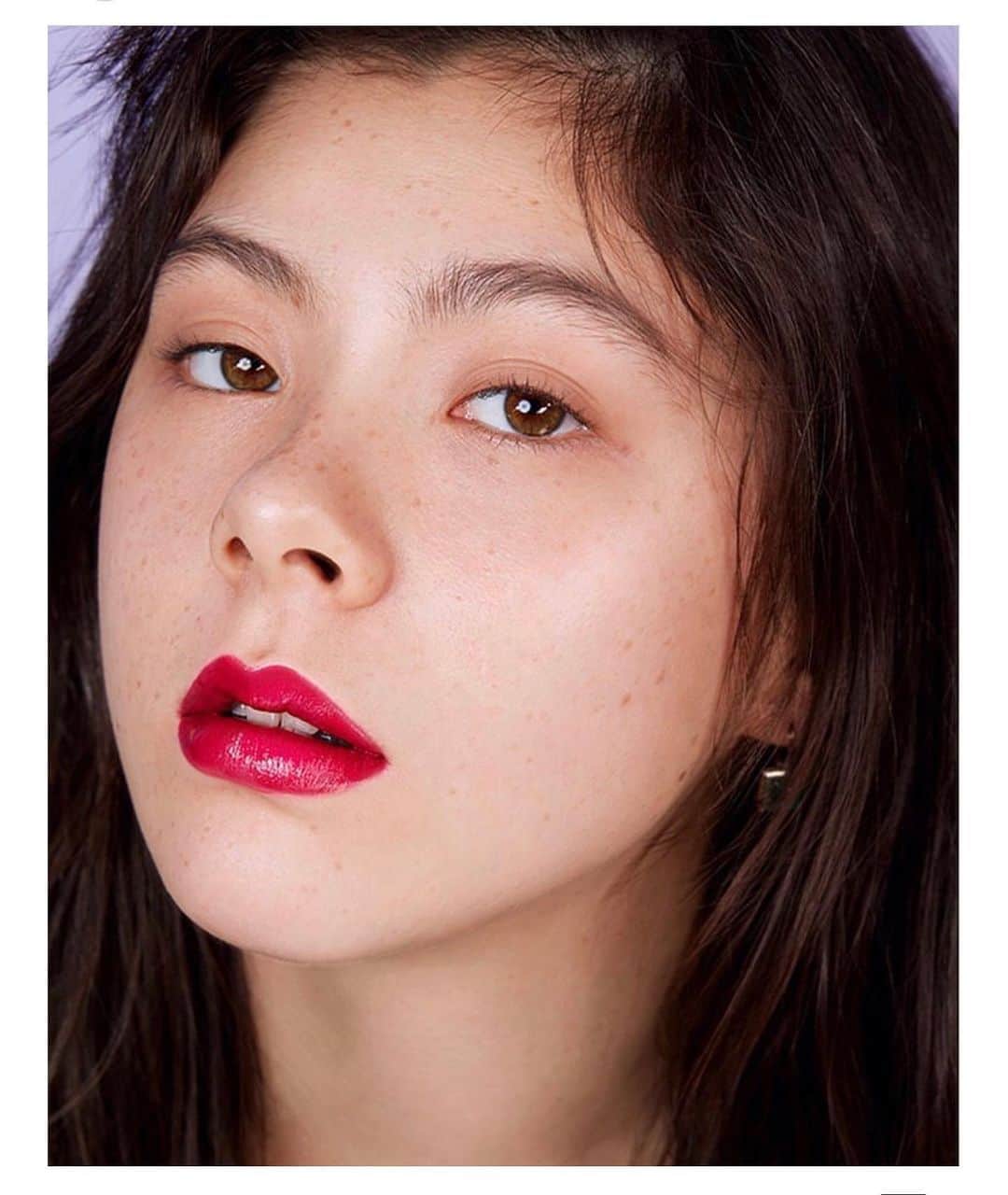 エモン・久瑠美のインスタグラム：「💋💋@naming.cosmetic」