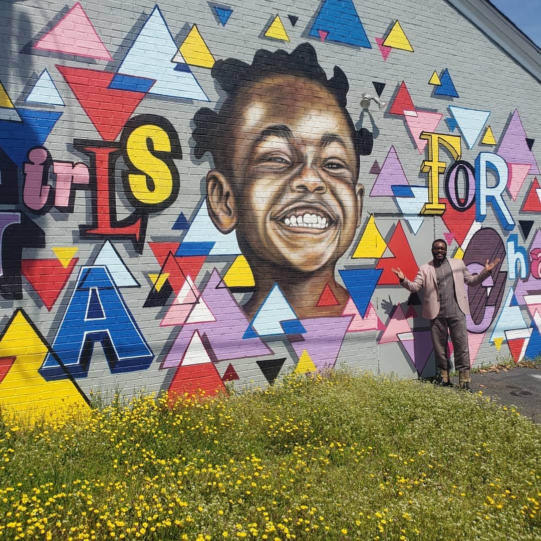 チャド・コールマンさんのインスタグラム写真 - (チャド・コールマンInstagram)「*PLEASE SWIPE @girlsforachange @sistah_angela is an amazing vessel for #change Doing #transformative work with our #beautifulgirls #blackgirls #colorgirls the center is amazing! #mural is amazing at the center & in #downtown #Richmond #Changethenarrative and @kennedycenter seeing #kencenwatson THE WATSONS GO TO BIRMINGHAM-1963 @tichinaarnold @jbernardcalloway calloway @therealdantehoagland  #partneringforchange #muchlove ❤❤❤ #leslieabbott」3月30日 20時16分 - chadlcoleman