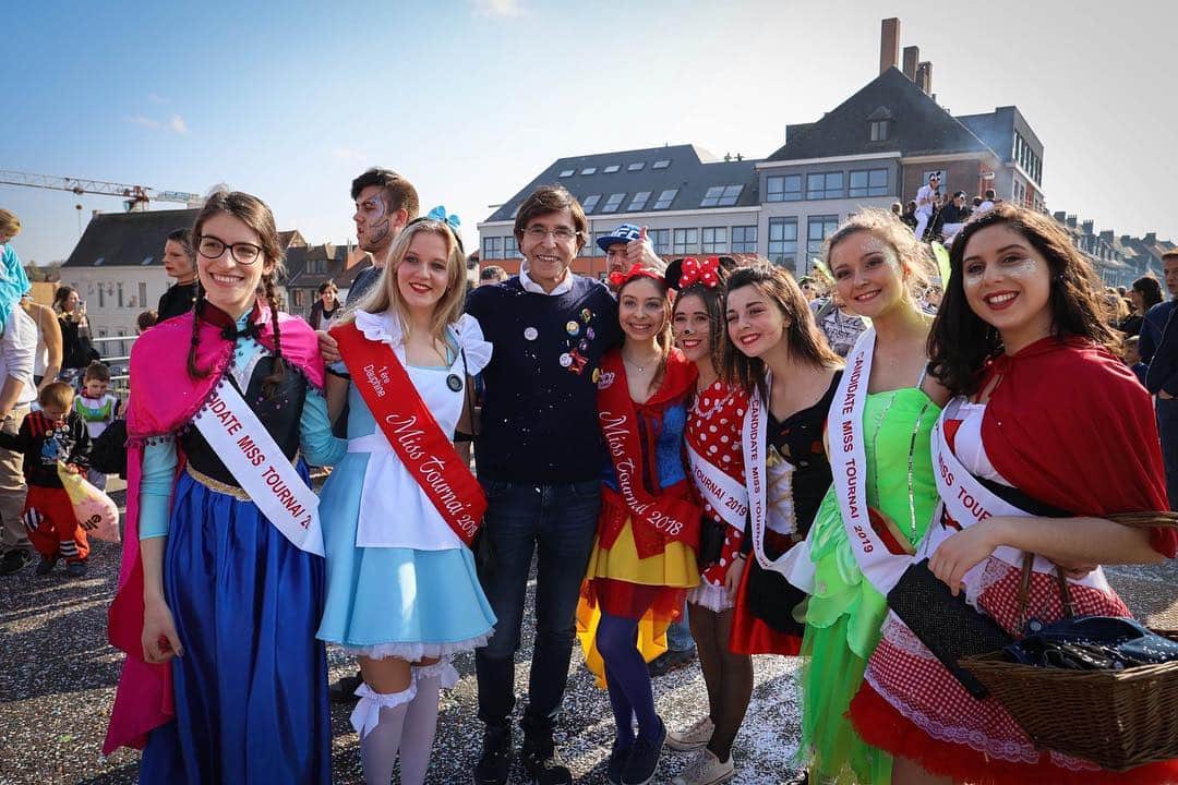 エリオ・ディルポさんのインスタグラム写真 - (エリオ・ディルポInstagram)「Excellente ambiance ce samedi après-midi au Carnaval de Tournai sous un soleil radieux ! #tournai #carnaval #instagood #ambiance」3月31日 2時19分 - eliodirupo
