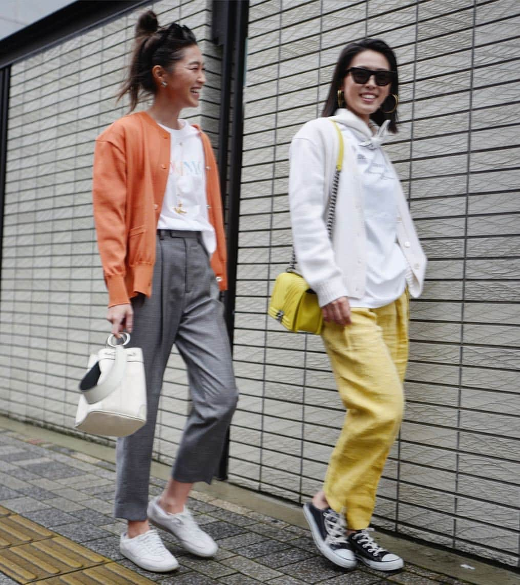 田中彩子さんのインスタグラム写真 - (田中彩子Instagram)「. 🍊 cardigan/pants...#stunninglure  shoes...#adidas bag...#AYAKO Tee...#gypsohila . 🍋 cardigan...#drawer skirf...#jilsander  pants...#aeron bag...#chanel shoes...#converse . . 今年はオレンジも気になる🧡」3月30日 21時15分 - ayako_tanaka_