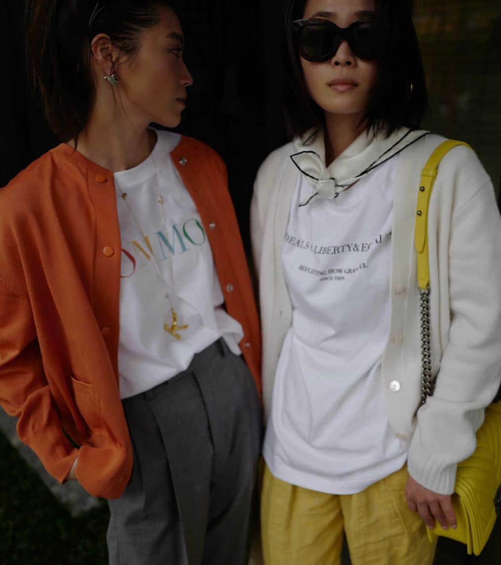 田中彩子さんのインスタグラム写真 - (田中彩子Instagram)「. 🍊 cardigan/pants...#stunninglure  shoes...#adidas bag...#AYAKO Tee...#gypsohila . 🍋 cardigan...#drawer skirf...#jilsander  pants...#aeron bag...#chanel shoes...#converse . . 今年はオレンジも気になる🧡」3月30日 21時15分 - ayako_tanaka_