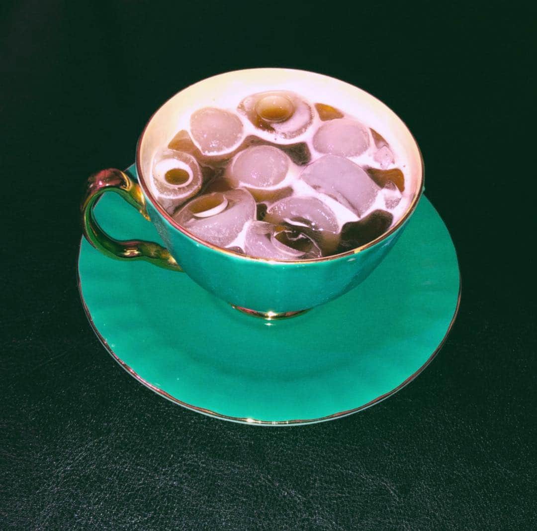 ソンミさんのインスタグラム写真 - (ソンミInstagram)「나연언니가 만들어주는 커피가 젤 마이따❤️ @whistles402」3月30日 21時17分 - miyayeah