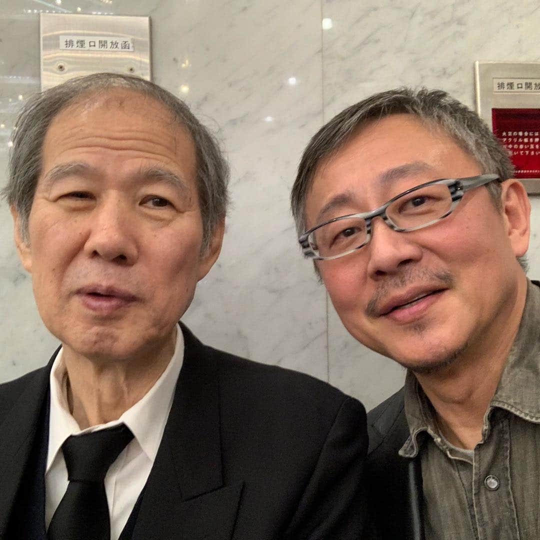 松尾貴史さんのインスタグラム写真 - (松尾貴史Instagram)「いや、ごく一部ですが濃すぎ（笑）  2日連続で元総理と。  菅直人元総理の奥様が、また「新聞毎週読んでスカッとしてます！」と。元総理が「何それ」「ちゃんと読まなきゃだめよ！」と、奥様が啓蒙（笑）  #香山リカ #雨宮処凛 #保坂展人 #鈴木邦男 #田原総一朗 #山口一臣 #青木理 #筒井康隆 #岡留安則 #噂の真相」3月30日 21時18分 - kitsch.matsuo