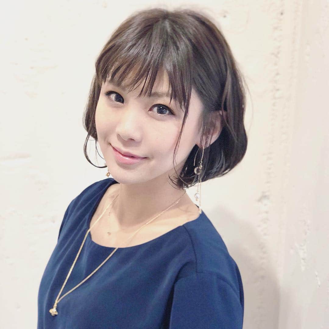 長谷川真美さんのインスタグラム写真 - (長谷川真美Instagram)「💇‍♀️💕 ・ ボブ復活💗 やっぱり短い方が好き〜🤭 ・ #riganuts赤羽店 @riganuts.akabane へ行ってきました💇‍♀️✨ ・ 子連れに優しい美容室で 息子ちゃんも良い子😭💦 ・ 丁寧なカウンセリングで 希望通りに仕上げてくれました💗 ありがとうございました😍✨ ・ #赤羽美容室 #赤羽ヘアサロン #赤羽カット #pr #コラボベース」3月30日 21時47分 - maami.hase
