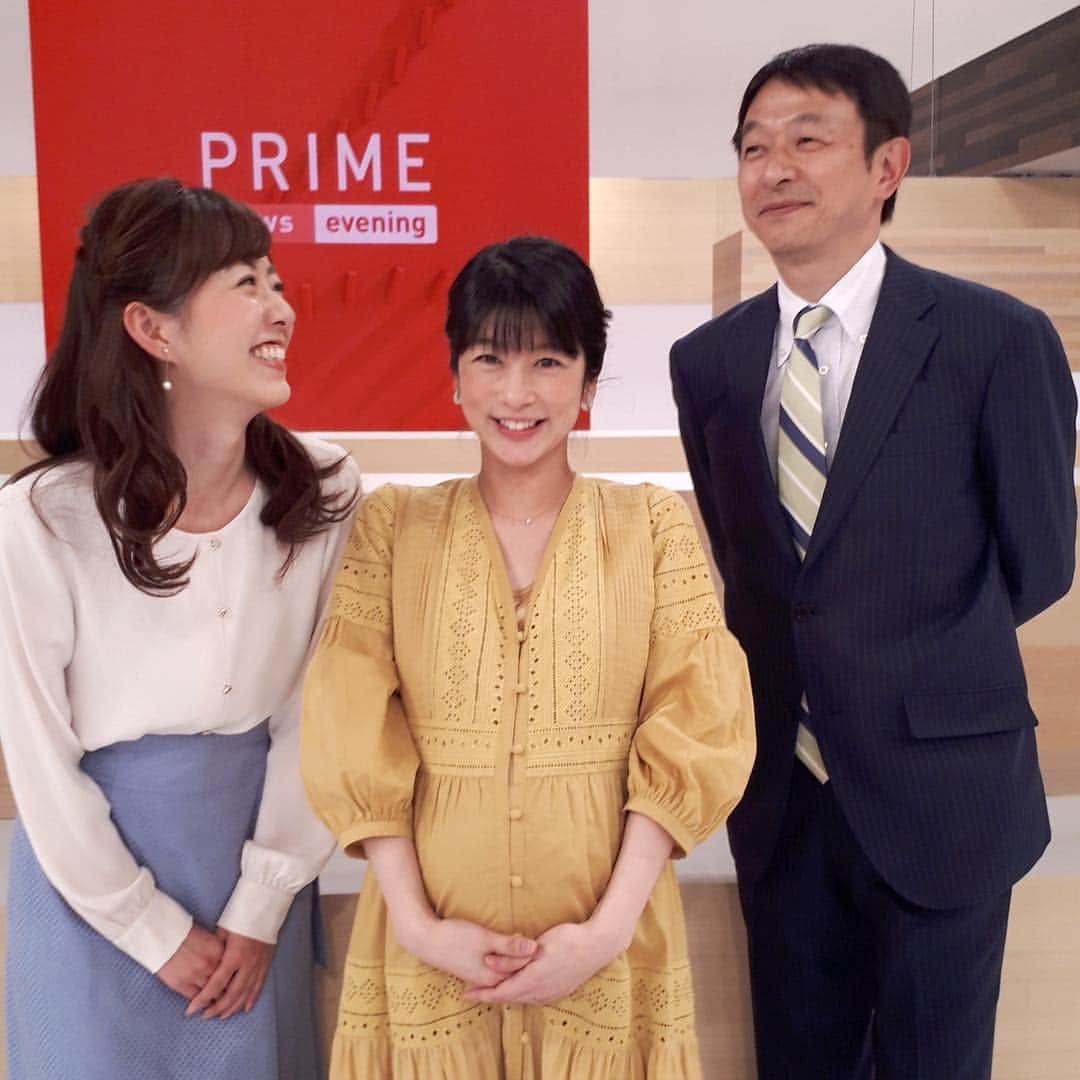 フジテレビ「プライムニュース イブニング」さんのインスタグラム写真 - (フジテレビ「プライムニュース イブニング」Instagram)「2週間ぶりに スタジオ出演の内田アナ。﻿ そして、この3人でお伝えするのもあと1日😔。﻿ きょうは3人の微笑ましい写真をたっぷりと😊😊。﻿ ﻿ #微笑ましい﻿ #笑顔﻿ #いい写真﻿ #連写﻿ #３月が終わる﻿ ﻿ #生野陽子﻿ ワンピース #beatrice @beatrice_fsf﻿ #野島卓﻿ ネクタイ #フェアファックス @fairfaxtokyo﻿ #内田嶺衣奈 @reina.uchida﻿ トップス スカート #epocatheshop @epocatheshop_offcial﻿ ﻿ #プライムニュースイブニング﻿ #島田彩夏 #倉田大誠 #反町理 #木村拓也 #海老原優香 #小澤陽子 #上中勇樹 #今湊敬樹 #酒井千佳﻿ #フジテレビ #アナウンサー」3月30日 21時50分 - livenews_it