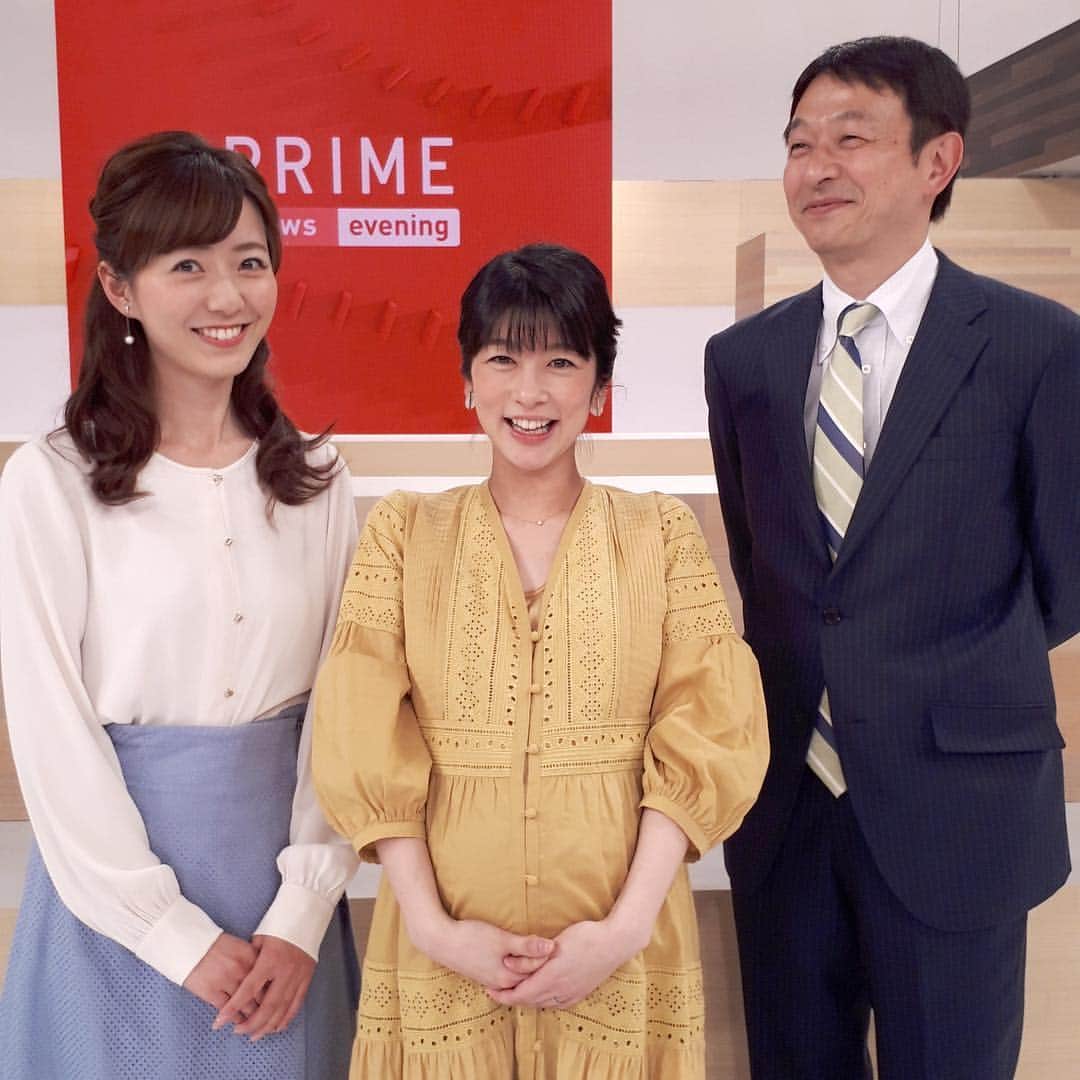 フジテレビ「プライムニュース イブニング」さんのインスタグラム写真 - (フジテレビ「プライムニュース イブニング」Instagram)「2週間ぶりに スタジオ出演の内田アナ。﻿ そして、この3人でお伝えするのもあと1日😔。﻿ きょうは3人の微笑ましい写真をたっぷりと😊😊。﻿ ﻿ #微笑ましい﻿ #笑顔﻿ #いい写真﻿ #連写﻿ #３月が終わる﻿ ﻿ #生野陽子﻿ ワンピース #beatrice @beatrice_fsf﻿ #野島卓﻿ ネクタイ #フェアファックス @fairfaxtokyo﻿ #内田嶺衣奈 @reina.uchida﻿ トップス スカート #epocatheshop @epocatheshop_offcial﻿ ﻿ #プライムニュースイブニング﻿ #島田彩夏 #倉田大誠 #反町理 #木村拓也 #海老原優香 #小澤陽子 #上中勇樹 #今湊敬樹 #酒井千佳﻿ #フジテレビ #アナウンサー」3月30日 21時50分 - livenews_it