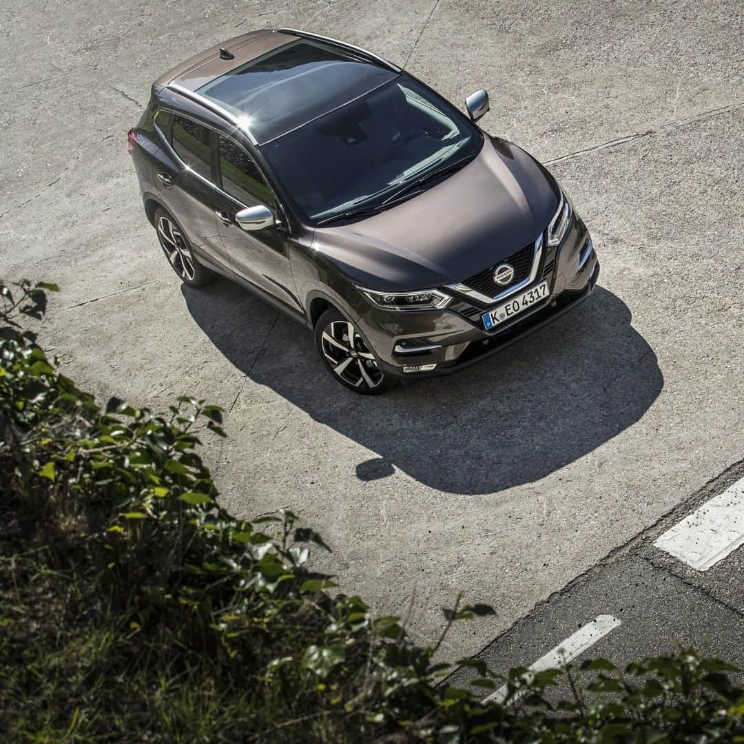 のインスタグラム：「Urban Jungle. #NissanQashqai #Nissan #Qashqai」
