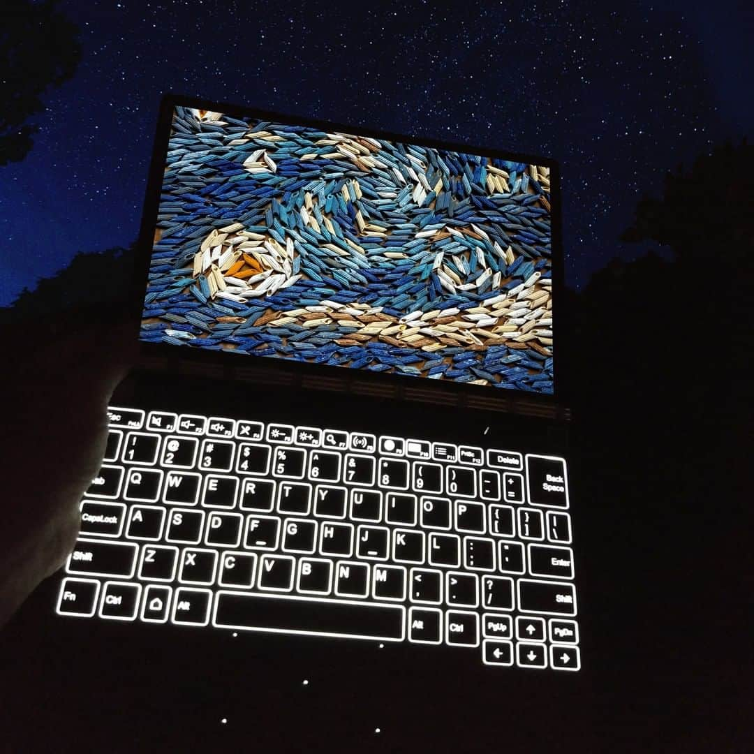 Lenovoさんのインスタグラム写真 - (LenovoInstagram)「Happy birthday to Vincent van Gogh, born on this day in 1853. We honored him by making this macaroni-art version of Starry Night. #Art #Macaroni #Tech #YogaBook #Imagination #Birthdays」3月30日 22時00分 - lenovo