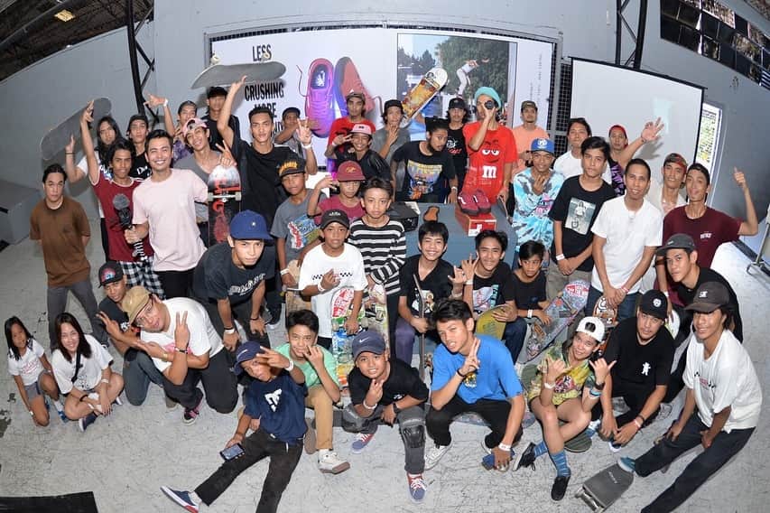 Vans Philippinesさんのインスタグラム写真 - (Vans PhilippinesInstagram)「The Berle Pro - gives you control so it's your own rules, you being authentic, no limitations!  Big big love to everyone who came out to the Vans #BerlePro wear test today! Stay #OffTheWall ! 🏁🏁🏁 Photos 📸 by @mauihidalgo of @bluntmagazineph . #VansSkate #VansPhilippines」3月30日 22時02分 - vansphilippines