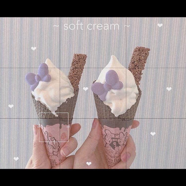のインスタグラム：「#ソフトクリーム﻿ ﻿ 35周年のミルクソフト🍦❤︎﻿ ﻿ #snowcam #snowアプリ #instagood #l4l﻿ #ディズニー #35周年 #ソフトクリーム #映えスイーツ #春 #さくら #インスタ映え #インスタ加工 #おしゃれさんと繋がりたい﻿ ﻿」