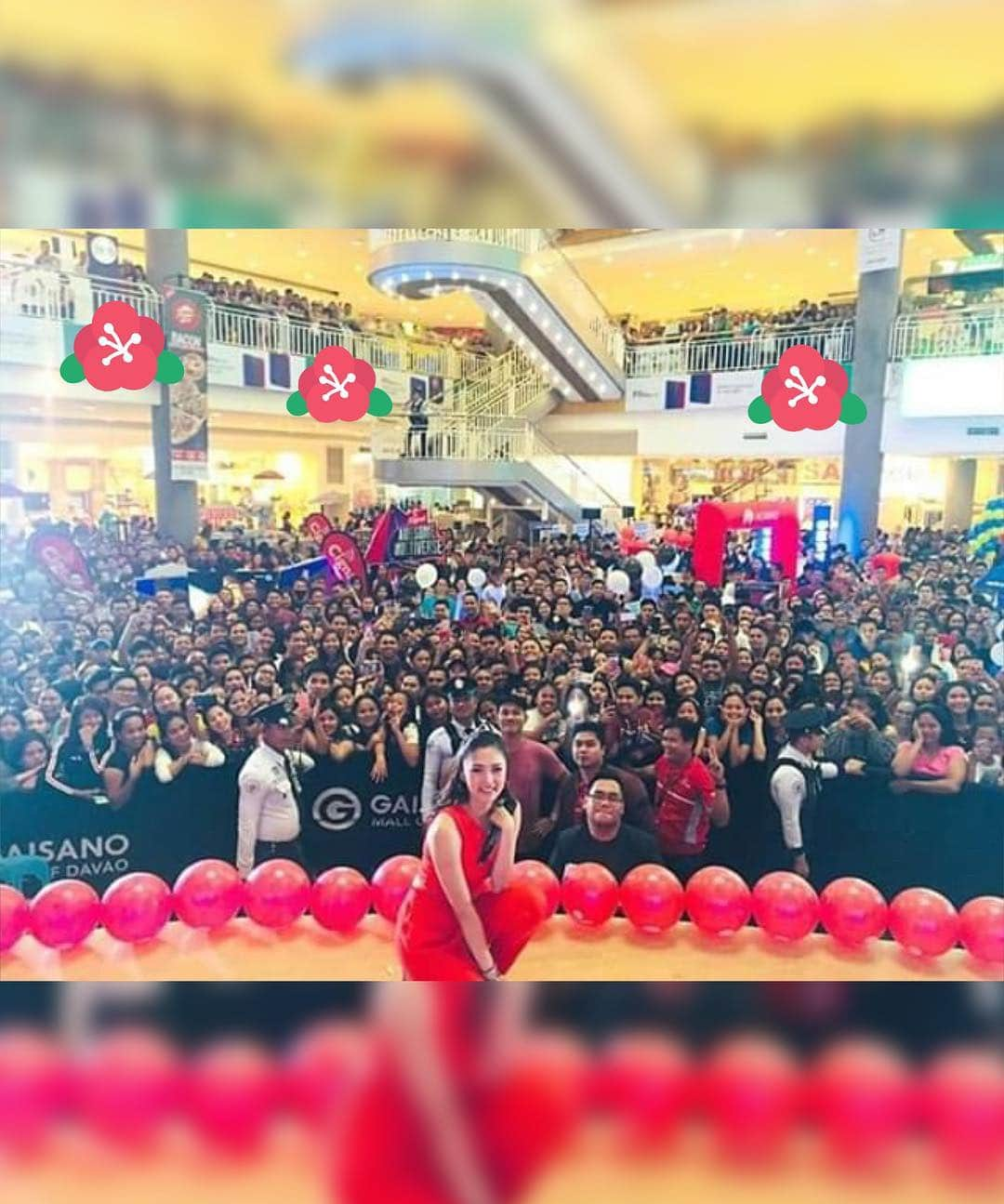 Kim Chiuさんのインスタグラム写真 - (Kim ChiuInstagram)「Daghang Salamat mga ka CHERRY sa Davao!❤️ happy CHERRY weekend sa inyong tanan!🍒 salamat kaayo, nalingaw jud kaayo ko ganina ba!😘 anah jud! katawa lang pirmi!😅 thank you @cherrymobileph fam❤️ going home with a happy CHERRY heart!🍒」3月30日 22時29分 - chinitaprincess