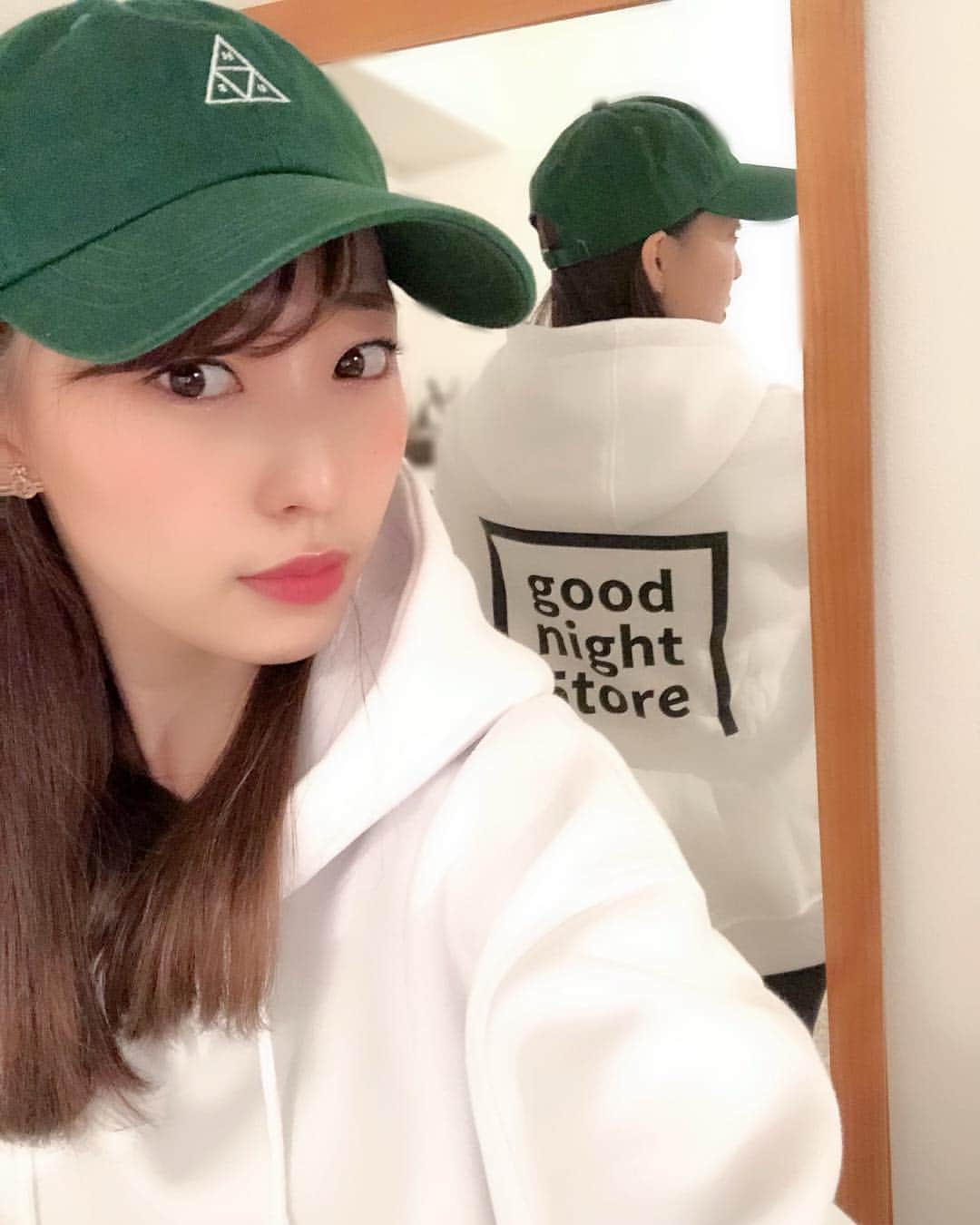 藤江れいなさんのインスタグラム写真 - (藤江れいなInstagram)「おにゅーの(@goodnight5tore )のプルパーカー🥺 サイズ感がすんごい好き💚 #２２時の嫁  #私服 #ootd #fashion #コーディネート #プルパーカー #goodnight5tore #スキニー #Heather  #cap #HUF」3月30日 22時50分 - 01nyan0201