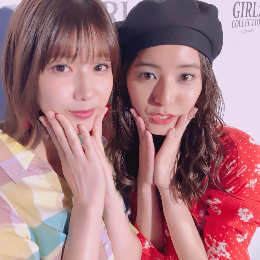 渡邉理佐さんのインスタグラム写真 - (渡邉理佐Instagram)「今日はTGCに行ってきました！りっちゃんはREDYAZELのステージに登場♡たくさんの歓声、凄かった！！LINEライブでは小林由依ちゃんと一緒に写真集についてもお話してきました☆ランウェイ後には大好きな先輩・ゆんぴょとも2ショット撮れて大満足…と思ったら、撮影後にゆんぴょがサプライズプレゼントをくれました😭✨！なんていい人なんでしょう、本当に（その様子はTwitterでアップしているのでそちらも是非！）😭最後の最後まで素敵な1日でした✨ご来場いただいた皆さん＆生配信ご覧いただいた皆さん、出演モデル皆さん、お疲れ様でした☆ #新木優子 #ゆんぴょ #いい人がすぎる #TGC #渡邉理佐 #渡邉理佐1st写真集無口 #4月10日発売 #nonno」3月30日 22時48分 - watanaberisa1st