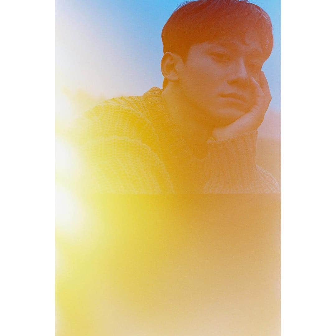 EXOさんのインスタグラム写真 - (EXOInstagram)「첸 CHEN The 1st Mini Album ‘사월, 그리고 꽃 (April, and a flower)’ - 🎧 2019.04.01. 6PM (KST) 👉 http://chen.smtown.com - #첸 #CHEN #엑소 #EXO #weareoneEXO #사월_그리고_꽃 #April_and_a_flower #사월이_지나면_우리_헤어져요 #Beautiful_goodbye #기억하자_내일6시_첸_솔로데뷔」3月31日 0時00分 - weareone.exo