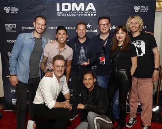 Spinnin' Recordsさんのインスタグラム写真 - (Spinnin' RecordsInstagram)「We won the award for best YouTube Channel at the IDMA’s 😱😱 SO thankful for your votes & support! ❤️ 25 million subs and this in one week, incredible 😍」3月31日 0時08分 - spinninrecords