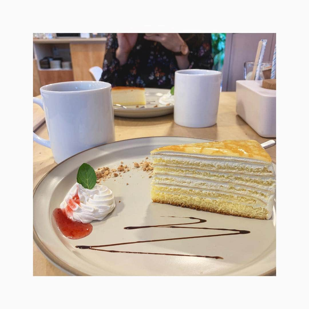 寺本莉緒さんのインスタグラム写真 - (寺本莉緒Instagram)「カフェイベントが近いから最近行ったカフェを載せていこうかな☕️ . .  #カフェ #カフェ巡り #吉祥寺カフェ #吉祥寺 #ミルクレープ #コーヒー #コーヒー巡り」3月31日 0時02分 - lespros_rio