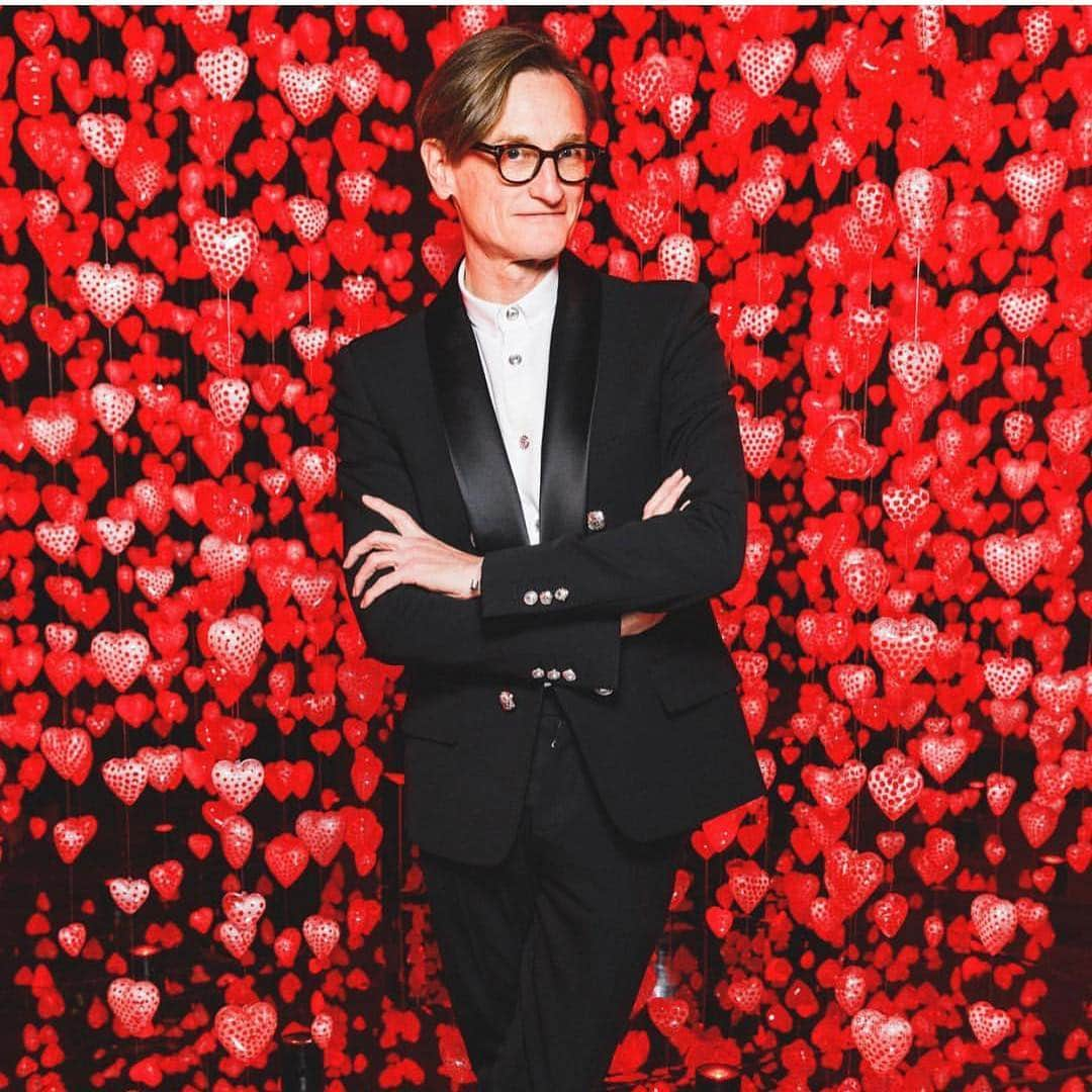 オリヴィエ・ルスタンさんのインスタグラム写真 - (オリヴィエ・ルスタンInstagram)「So chic at the LOVE BALL ❤ @hamishbowles in Balmain  I always  had so much respect and admiration for this incredible man  Thank You Hamish for being with us last night in Doha」3月31日 0時06分 - olivier_rousteing