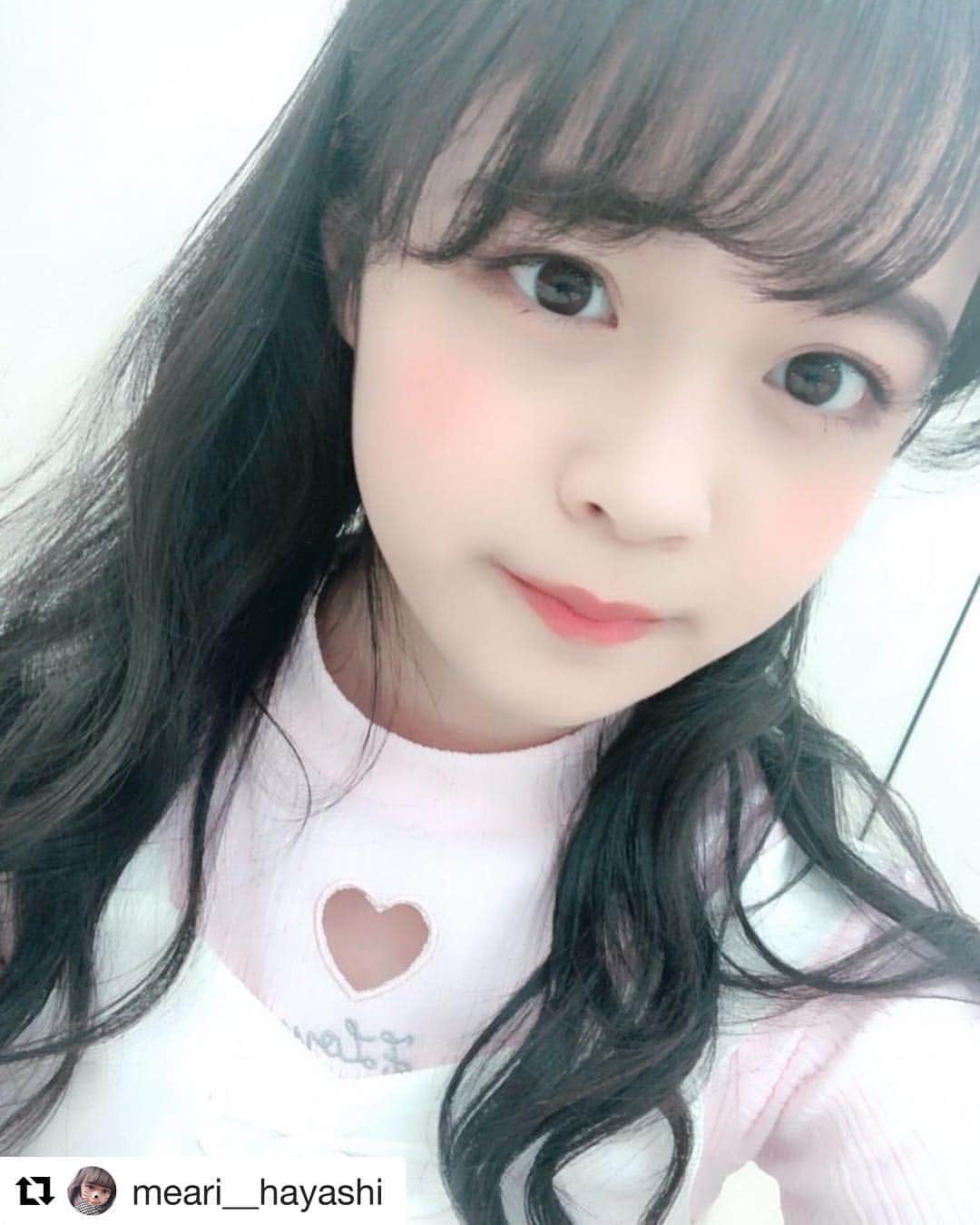 JENNI loveさんのインスタグラム写真 - (JENNI loveInstagram)「スタンバイOK♡  まもなく始まるよー！ 大大盛況♡本当にありがとう❣️ #jennilove  #ジェニィラブ  #もうすぐ？ #1万人  #Repost @meari__hayashi with @get_repost ・・・ 🎀 今日はJENNIイベントです😊たのしみに待ってます！💗 #林芽亜里 #ニコプチ #JENNI #イベント」3月31日 11時23分 - jennilove_official