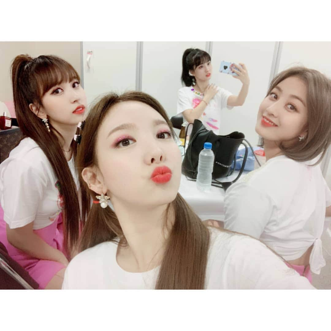 TWICEさんのインスタグラム写真 - (TWICEInstagram)「💖💖💖」3月31日 10時03分 - twicetagram