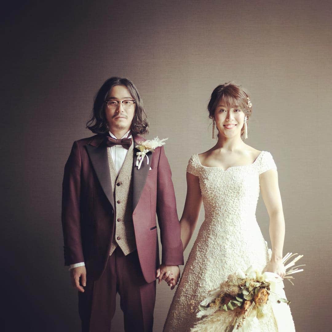 小林樓《新潟県見附市：結婚式場》のインスタグラム：「ナチュラル・自然・心地良さ・温かい…そして、お洒落…それが、お洒落 #小林樓#結婚式#wedding#ウェディング#和モダン#結婚式レポ#大人女子#大人可愛い#大人婚#可愛い#日本庭園#JapaneseGarden#和婚#白無垢#色打掛#新潟県#新潟#見附市#見附#中越#和婚をもっと盛り上げたい#新潟プレ花嫁#新潟卒花嫁#新潟花嫁#新潟プレ花嫁#プレ花嫁#卒花嫁#marry花嫁#小林楼#新潟花嫁#思わず写真を撮りたくなる結婚式#20190323」
