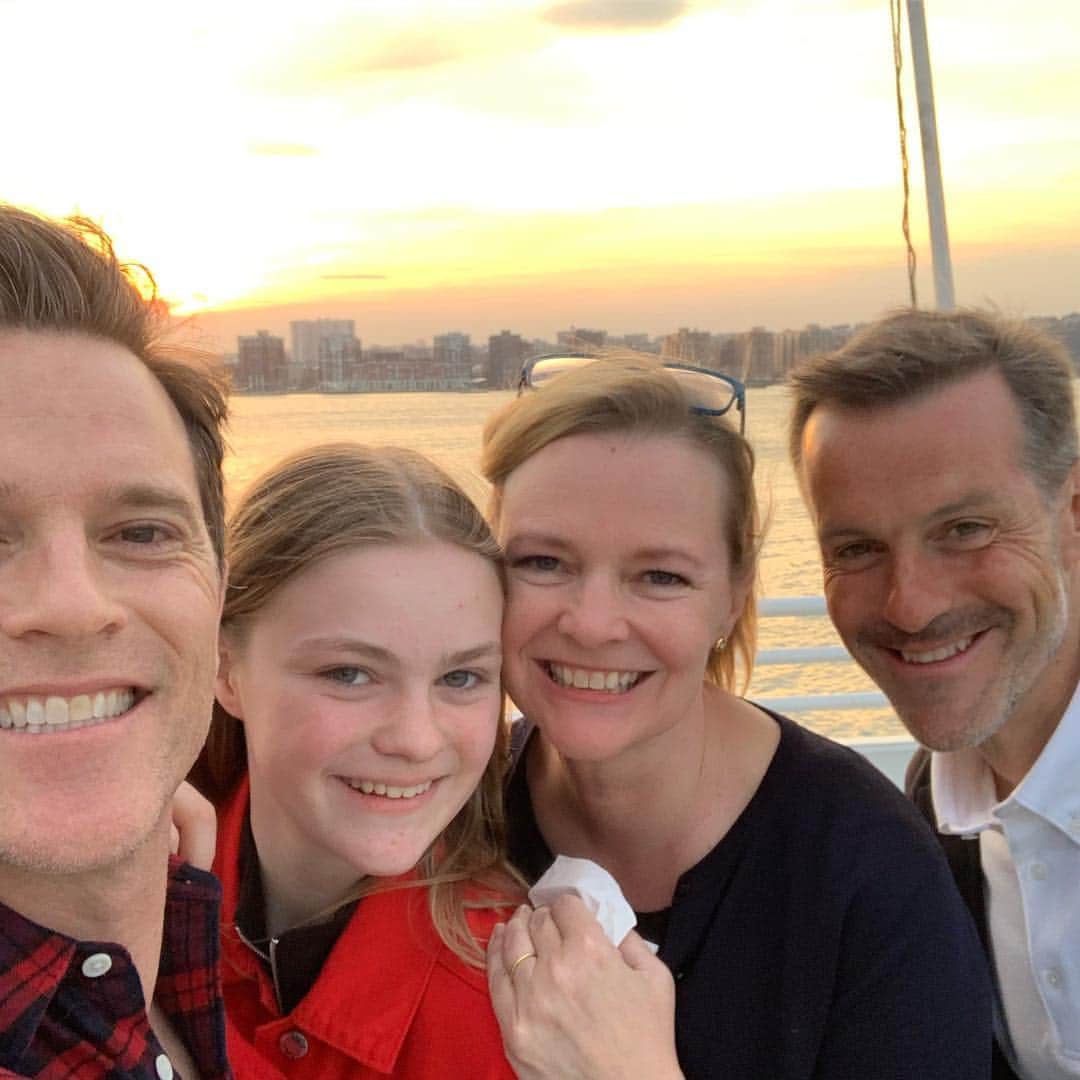マイケル・ドイルのインスタグラム：「Never thought a Spirit of NY Cruise would be so fun. #UndercoverNYCfun」