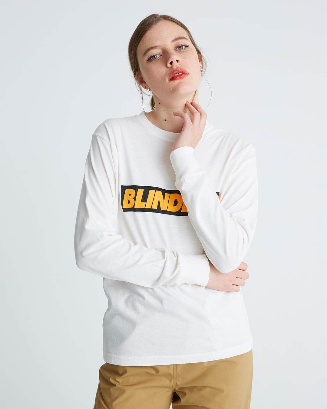 のインスタグラム：「. PIGMENT CREW LS(BLINDEYE) . . #リタジーンズトーキョー #ritajeanstokyo#tokyo#online#store#styling#coordinate#fashion#tee#tshirts#graphic#white#logo#zozotown#zozo#isetan#isetanshinjuku#tokyobrand#tokyofashion#madeinjapan#rita」