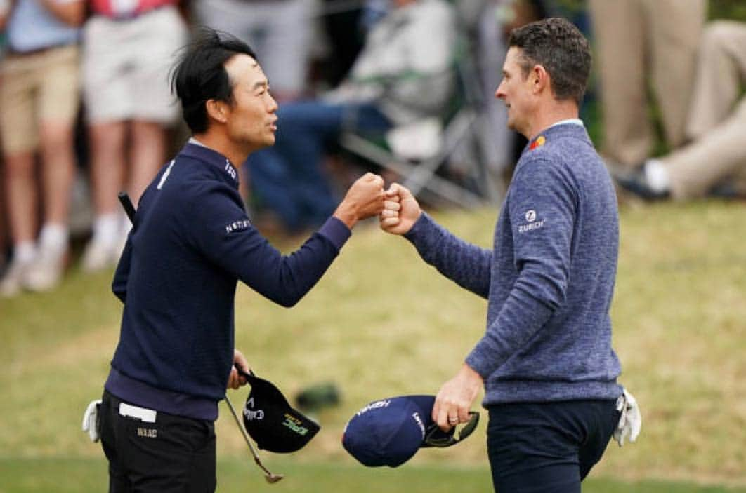 ジャスティン・ローズさんのインスタグラム写真 - (ジャスティン・ローズInstagram)「Congratulations @kevinna915 on the 2up win this morning... Enjoyed being back at the @dellmatchplay just a shame it ended on Saturday morning! Next event will be the @themasters 👊🏻 #Team🌹」3月31日 2時36分 - justinprose99