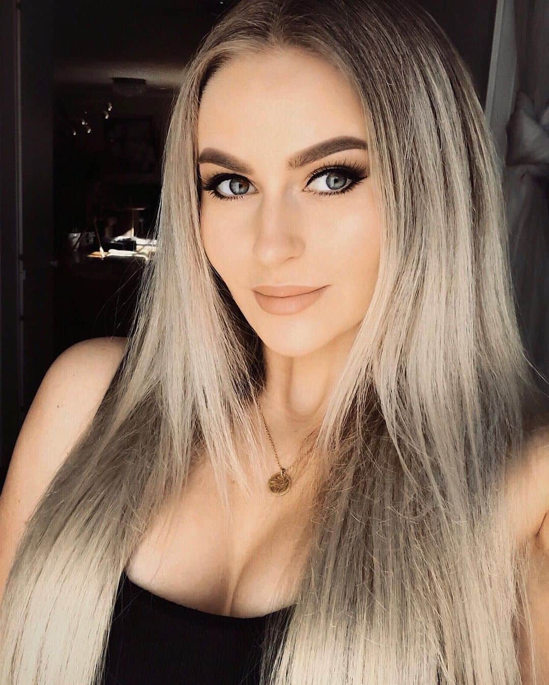 Anna Nyströmのインスタグラム：「Happy Saturday! ☺️💗」
