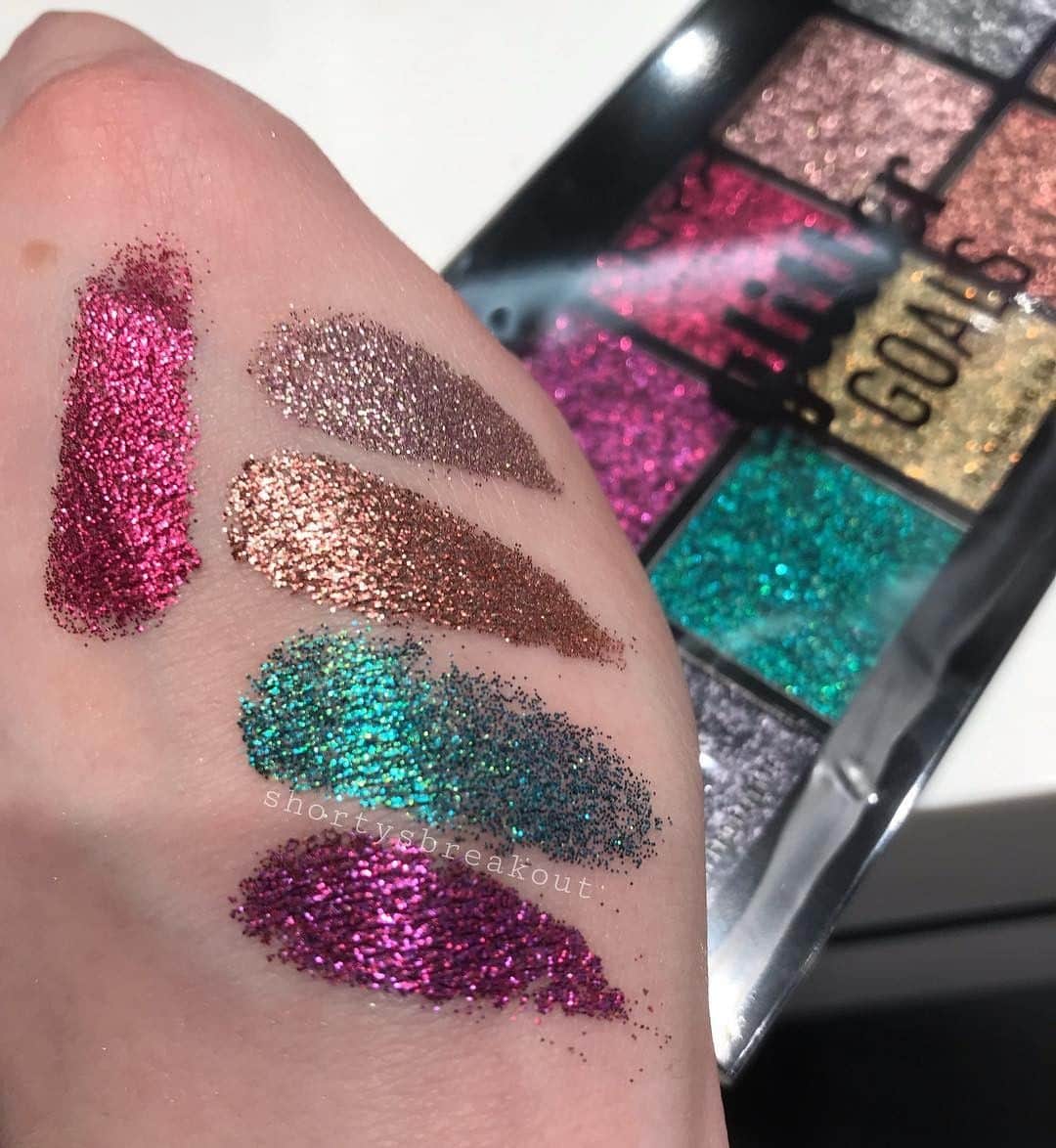 NYX Cosmeticsさんのインスタグラム写真 - (NYX CosmeticsInstagram)「Blinded by these sparkly swatches of our Glitter Goals Cream Pro Palette 😎✨ Shop the full collection online & at your nearest #NYXProfessionalMakeup store! 🌟|| #Regram @shortysbreakout #nyxcosmetics」3月31日 2時59分 - nyxcosmetics