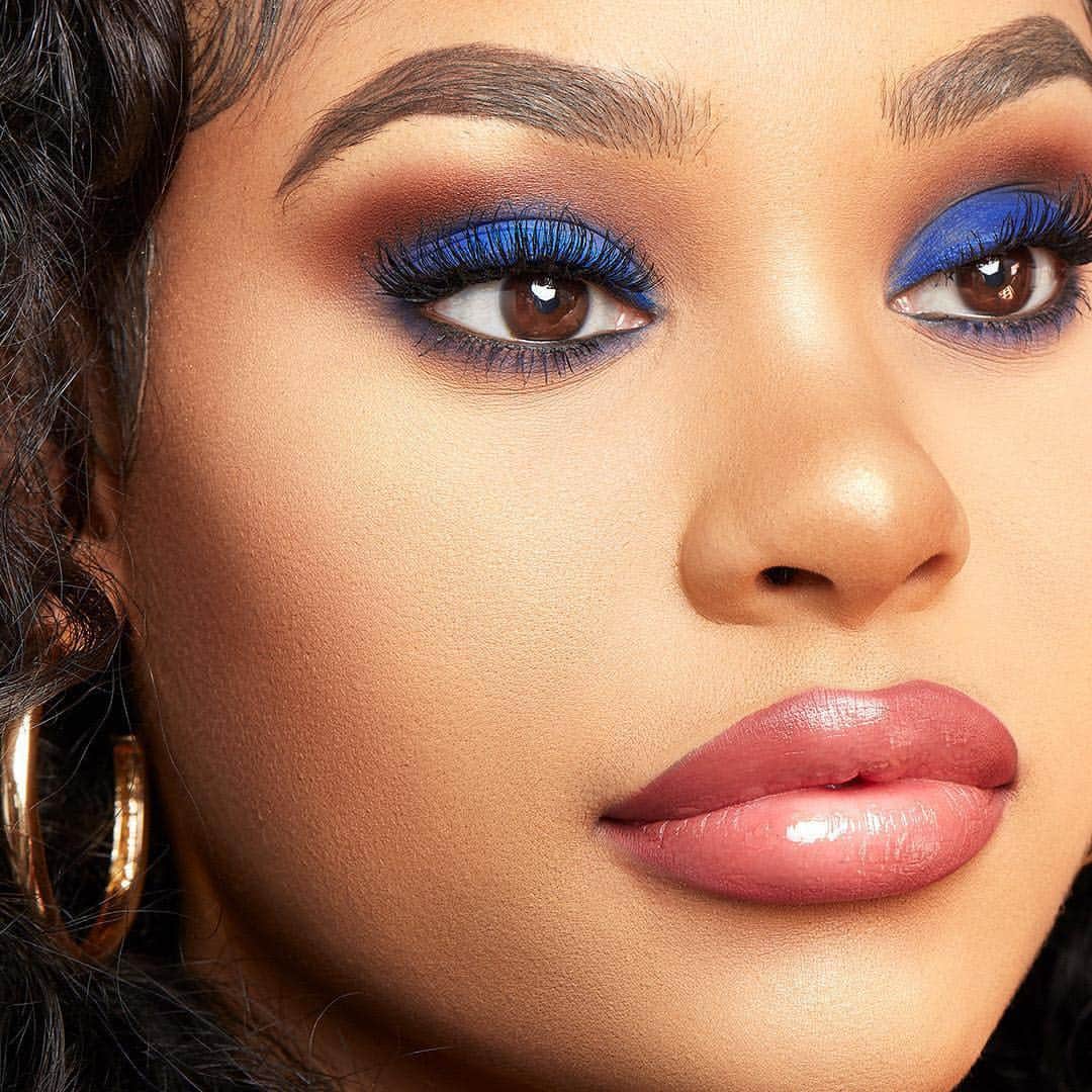 BH Cosmeticsさんのインスタグラム写真 - (BH CosmeticsInstagram)「Blue looks good on you, babe.💙 @itsmyrayeraye designed her NEW palette to color your makeup collection - with vibrant hues like Majesty, Cobalt, and Ambitious for your most vibrant looks. Link in bio to shop! #bhcosmetics #itsmyrayerayexbhcosmetics #crueltyfreemakeup」3月31日 4時01分 - bhcosmetics