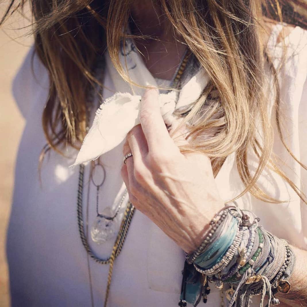 のインスタグラム：「The Muse Serie starting with @janmccarthy. I show you mine you show me yours. Tag your friends wearing CM ...surprise coming next week , details to follow #jewelryasmedecinecm #yourstory #charms #layering #precious #love #magic #women #diamonds #gold #silver #heirloom」