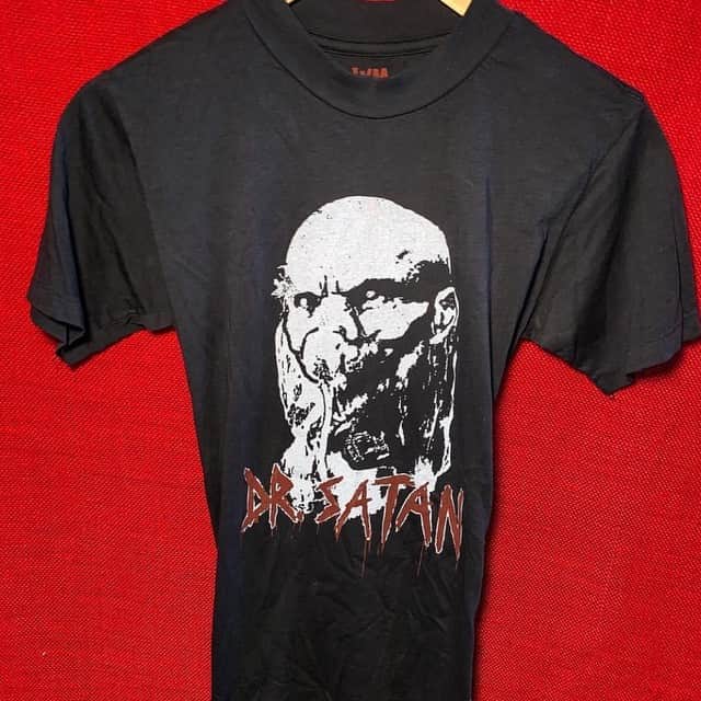のインスタグラム：「Get your DR. SATAN shirt now!!! While supplies last!! Go to www.localboigeyman.com now! #robzombie #houseof1000corpses #drsatan #zomboogey #localboogeyman」