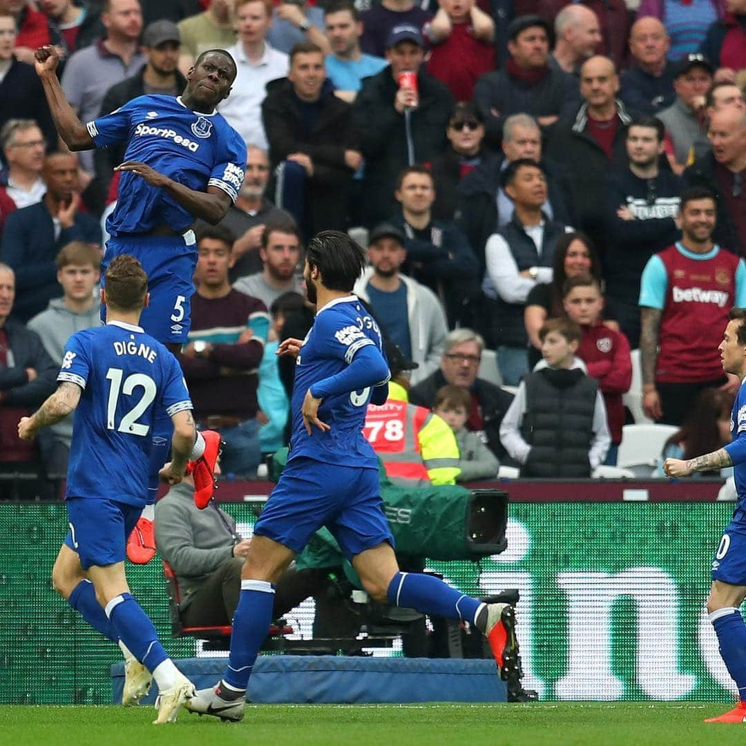 クル・ズマさんのインスタグラム写真 - (クル・ズマInstagram)「Good win ✅ Clean sheet ✅ 1 goal ✅🙌🏿😊 #lazoumance #HAPPY 🥰 @everton」3月31日 5時55分 - kurtzouma