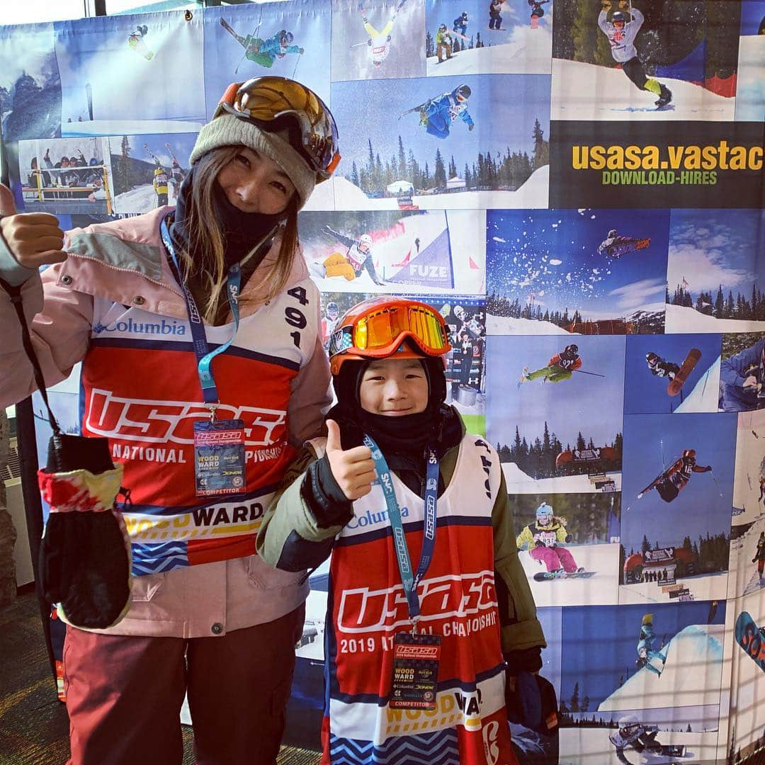 上田ユキエさんのインスタグラム写真 - (上田ユキエInstagram)「全米スノーボード選手権大会🏂 始まりました！今日はトレーニング、明日から５種目毎日連続で大会です。全力出し切れるように、頑張ります💪 #snowboarding #snowboarder #7yearsold #momlife #usasanationals2019 @usasamammothunbound @k2snow @k2snow_jpn @billabong_snowboarding @billabongjapan @unfudge_official @hayashiwax @ronineyewear @spazio_morispo #スノーボード #ママライフ #7歳」3月31日 11時38分 - yukie_ueda