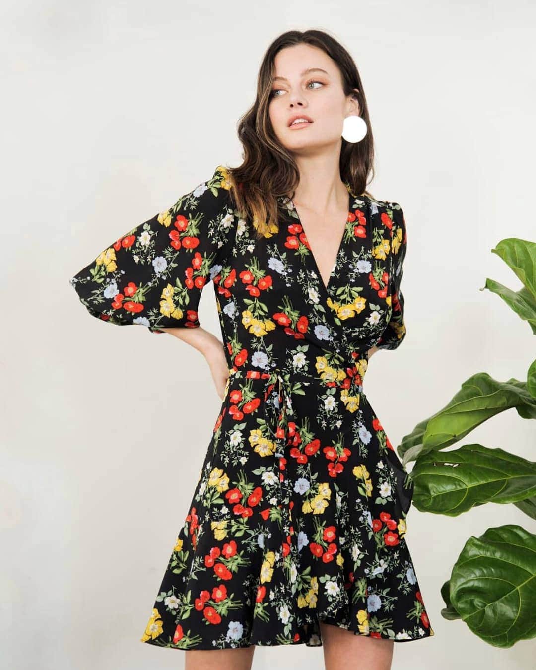 のインスタグラム：「Fall in love with our new silhouettes.  The Love Wins Dress is available online & in-store now!  #newarrivals #springtime #YumiKim」