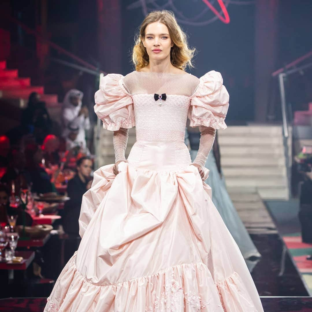 マデリン・スチュアートさんのインスタグラム写真 - (マデリン・スチュアートInstagram)「Walking for @ulyana_sergeenko_moscow with @natasupernova to raise money for the @nakedheartfoundation was a dream come true, so grateful to these inspirational women and such an amazing organization. Thank you from the bottom of my heart. More then 7.2million US dollars was raised for children and young adults with disabilities.  #grateful #love #loveball #nakedheartfoundation #madelinestuart #ulyanasergeenko #inclusion #diversity」3月31日 6時28分 - madelinesmodelling_