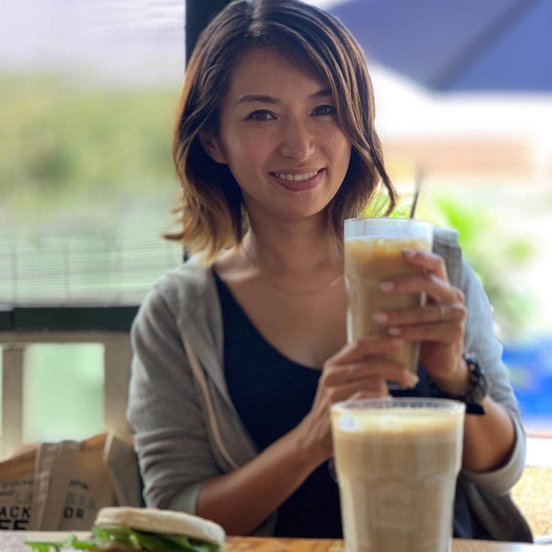 間瀬ゆきさんのインスタグラム写真 - (間瀬ゆきInstagram)「また来ちゃった☕❤ 最近お気に入りの  @morningglasscoffee . . でも、こないだ食べておいしかったハンバーガーは、土曜日は12:30からみたいで食べられず😭😭 残念👻 . #morningglasscoffee  #hawaii #hawaiilife #luckywelivehawaii #maseyukihawaii #ハワイ #ハワイ旅行 #ハワイのオススメ店」3月31日 6時40分 - maseyuki