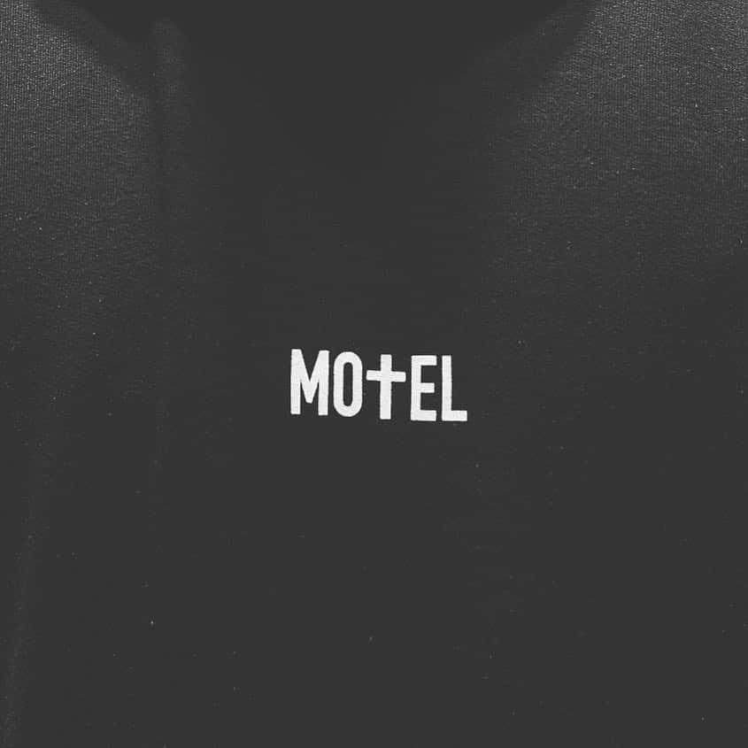 BESさんのインスタグラム写真 - (BESInstagram)「MO十EL  #motel」3月31日 7時44分 - bes1983