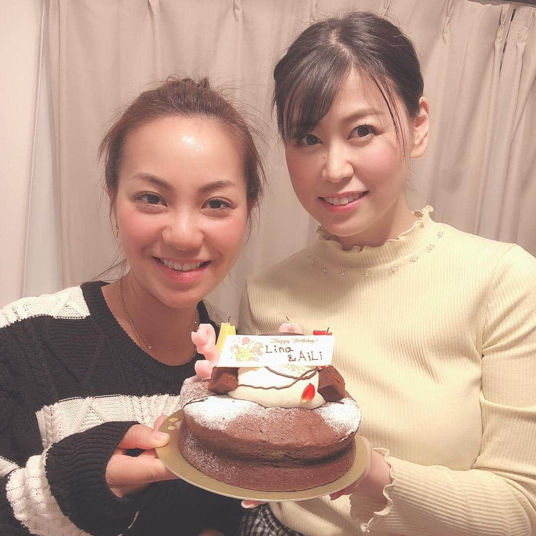 川村りかさんのインスタグラム写真 - (川村りかInstagram)「💚💛🧡❤️DARA❤️🧡💛💚 。 。 。 @linamie_golf と @aili1129  おめでとう🎂💕 。 DARAのイベントで使われた そらちゃんが編集してくれた 思い出動画を見て大爆笑しながら 「長く一緒にいるって素敵だね💛」 って話してました😂 年齢も状況も老い（笑）も色々状況は変わってきたけど、 DARAは DARA〜 これからもよろしくね😊」3月31日 8時19分 - rika._.kawamura