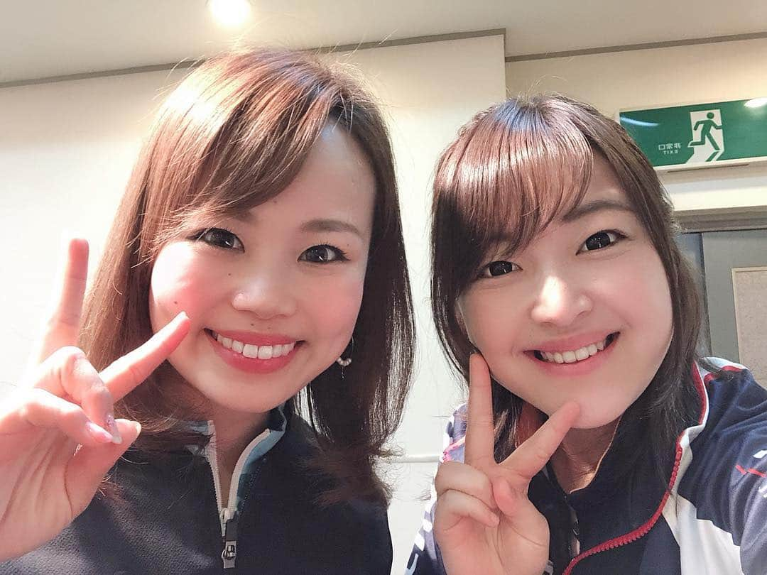 安藤瞳さんのインスタグラム写真 - (安藤瞳Instagram)「西東京レーン様に、翔子プロとお伺いしました🤗🎳 私達地元が一緒で、翔子ちゃんがまだアマチュアだった頃にジャパンオープンのチーム一緒に組んでくれたりして、そんな翔子ちゃんとのチャレンジ私にとっても楽しみでした✨ あれから10年たつんだね〜 とか話しながら楽しい東京への道のりでした‼️ 西東京レーンさんの皆さんと久しぶりにお会い出来て嬉しかったなぁ🤗  さ、今日はビッグボウル杉戸様へお伺いさせていただきます🌸 宜しくお願いします‼️ #ボウリング #西東京レーン #チャレンジマッチ」3月31日 9時51分 - hitomiandoh