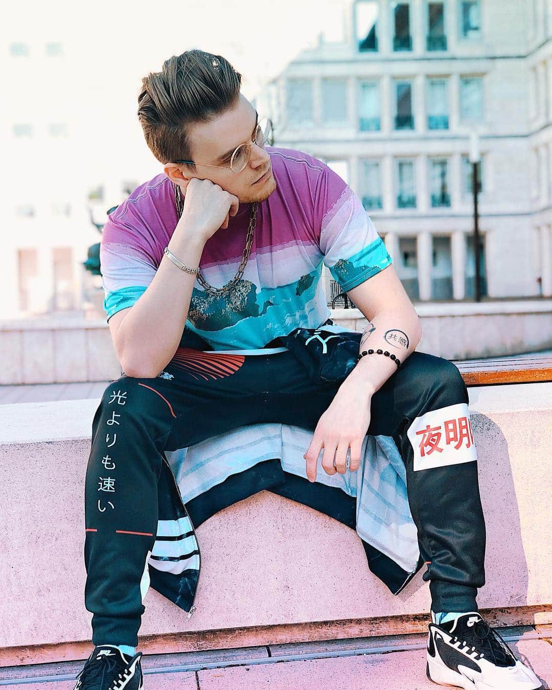 iBlaliのインスタグラム：「💭💭💭 (📸 @nsmlas)」
