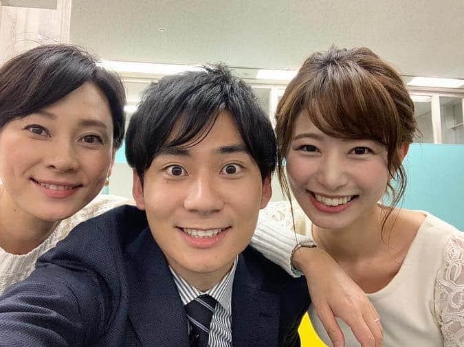 海老原優香さんのインスタグラム写真 - (海老原優香Instagram)「1年間、プライムニュースイブニングをご覧いただき、ありがとうございました。  島田さんと倉田さん そして反町さん、まりこさん、 番組スタッフの皆さんとご一緒できて、 毎日忙しない報道番組の中で 和やかな居場所を作ってくださった先輩方 本当に感謝でいっぱいです。  引き続き、夕方報道番組で 明日からフィールドキャスターとして毎日頑張ります。  今後とも見守っていてください。」3月31日 19時37分 - ebioffi