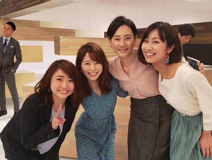海老原優香さんのインスタグラム写真 - (海老原優香Instagram)「1年間、プライムニュースイブニングをご覧いただき、ありがとうございました。  島田さんと倉田さん そして反町さん、まりこさん、 番組スタッフの皆さんとご一緒できて、 毎日忙しない報道番組の中で 和やかな居場所を作ってくださった先輩方 本当に感謝でいっぱいです。  引き続き、夕方報道番組で 明日からフィールドキャスターとして毎日頑張ります。  今後とも見守っていてください。」3月31日 19時37分 - ebioffi
