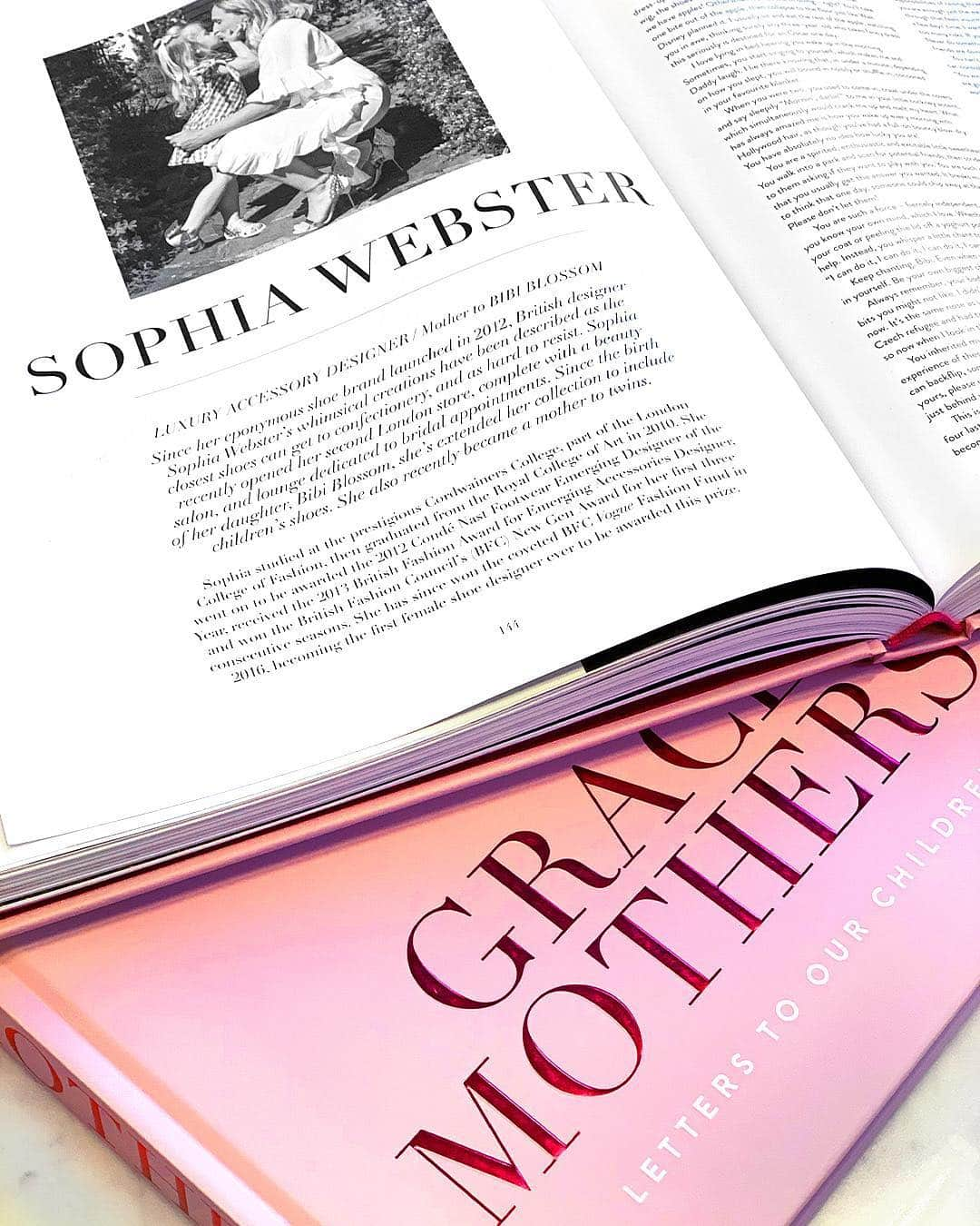 SOPHIA WEBSTERさんのインスタグラム写真 - (SOPHIA WEBSTERInstagram)「Celebrating motherhood this UK #MothersDay with this beautiful book from @thegracetales Grace Mothers: Letters to our Children. I was so honoured to be included. The process of stopping daily life for a hour to sit down and write a letter to your children about what Motherhood means to you is something I would really recommend. I found it hard to put into words the love, honesty, reflection and hope that I wanted my daughters to know but I am glad that they have this now forever ❤😭 Thank you @clairebrayford for having me be a part of it, I have kept a copy safe for my girls 💝  #SophiaWebster #SophiaWebsterMini #TheGracesTales」3月31日 19時38分 - sophiawebster